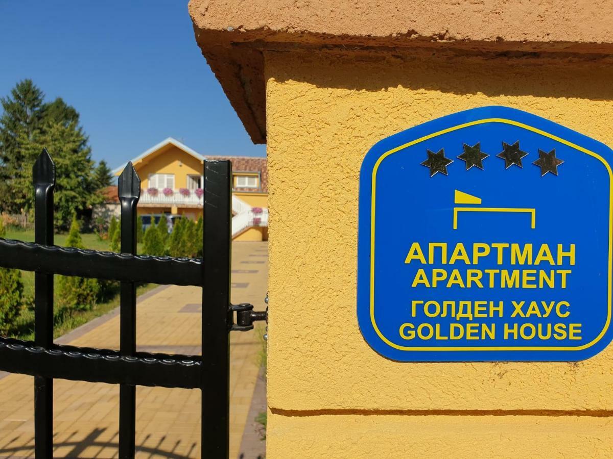 Golden House Apartments Čačak Buitenkant foto
